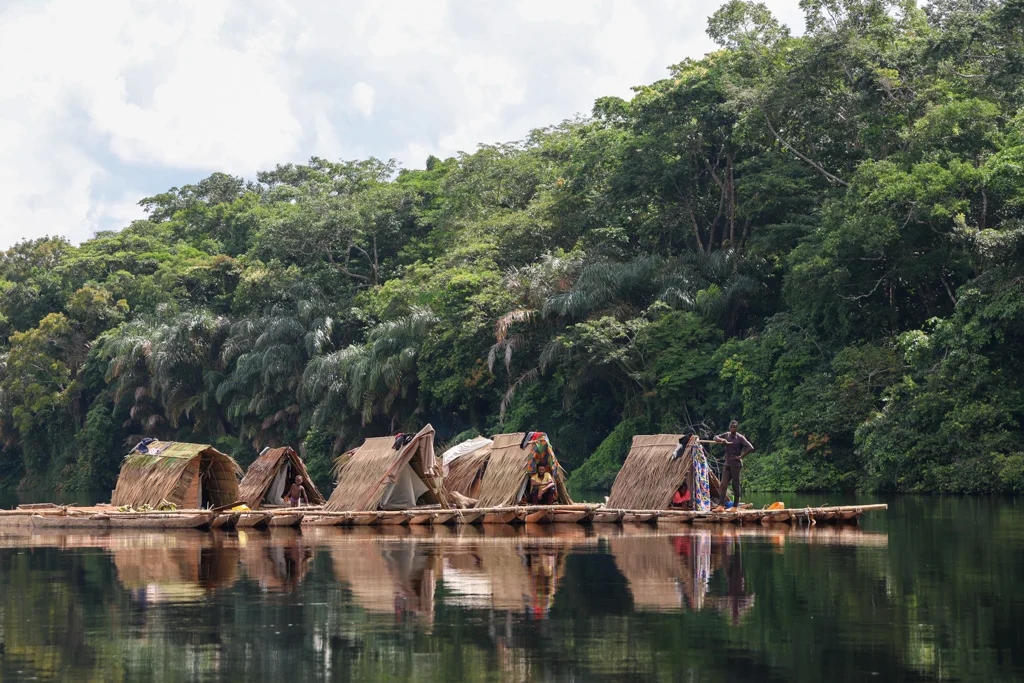 Congo River traditional boat expedition